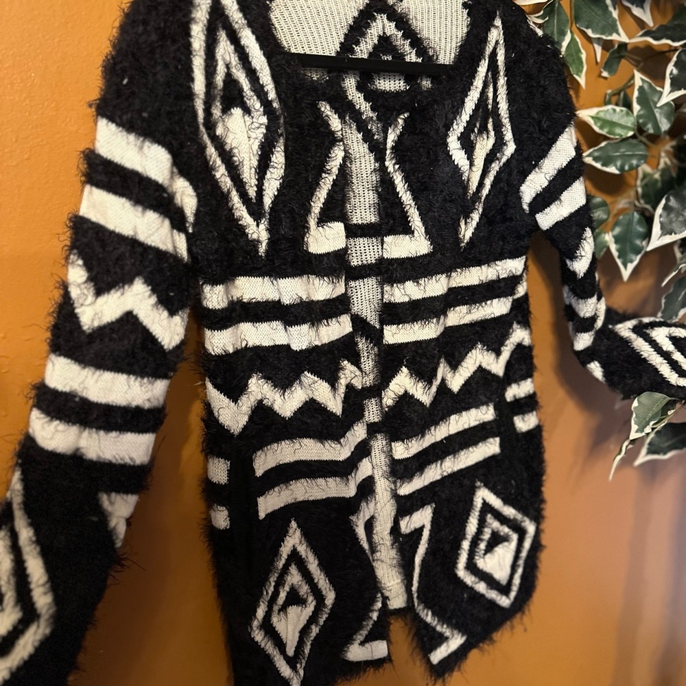 B&W Fuzzy Open Cardigan - image 3